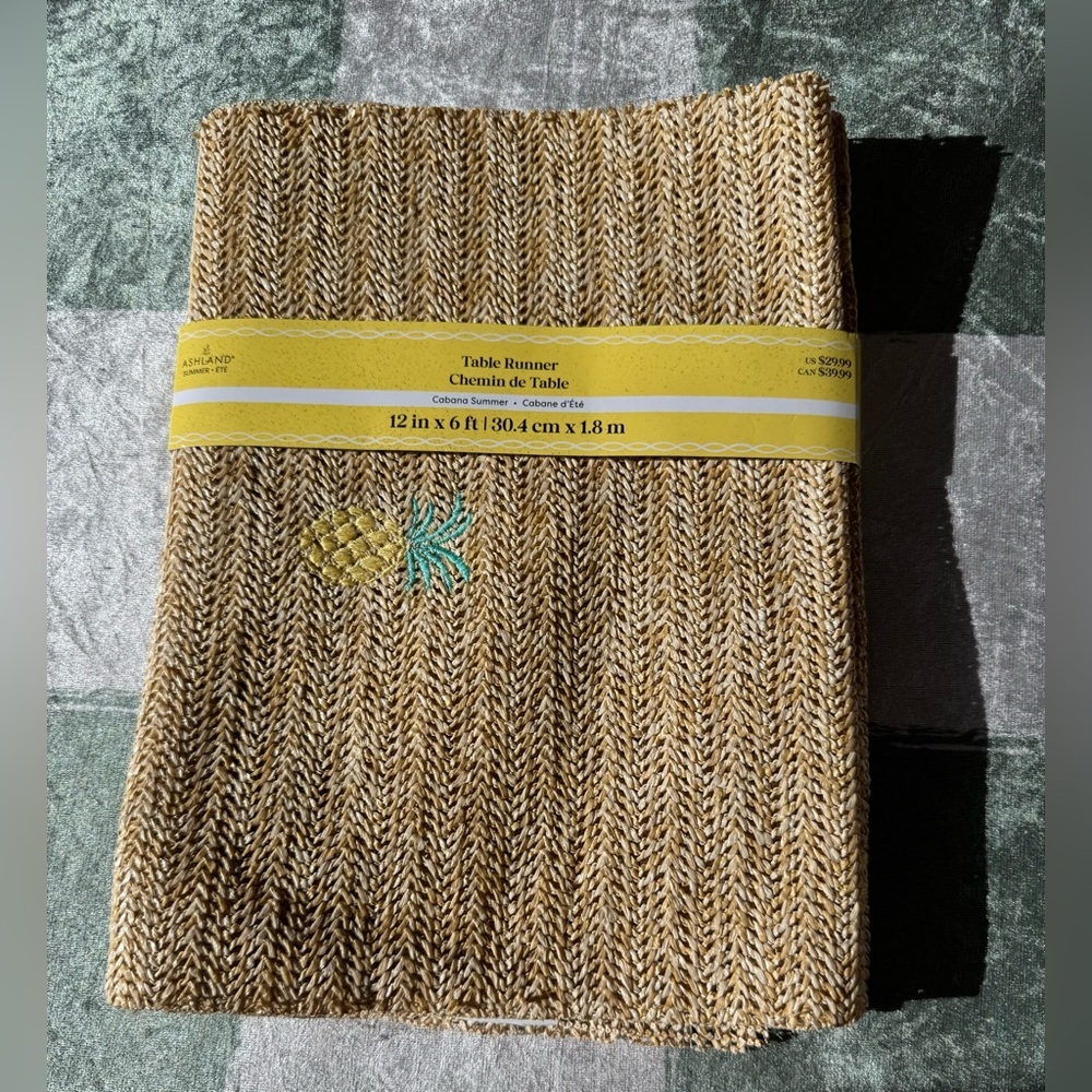 NWT Straw Weaved Tan Table Runner with Pineapple Embroidery